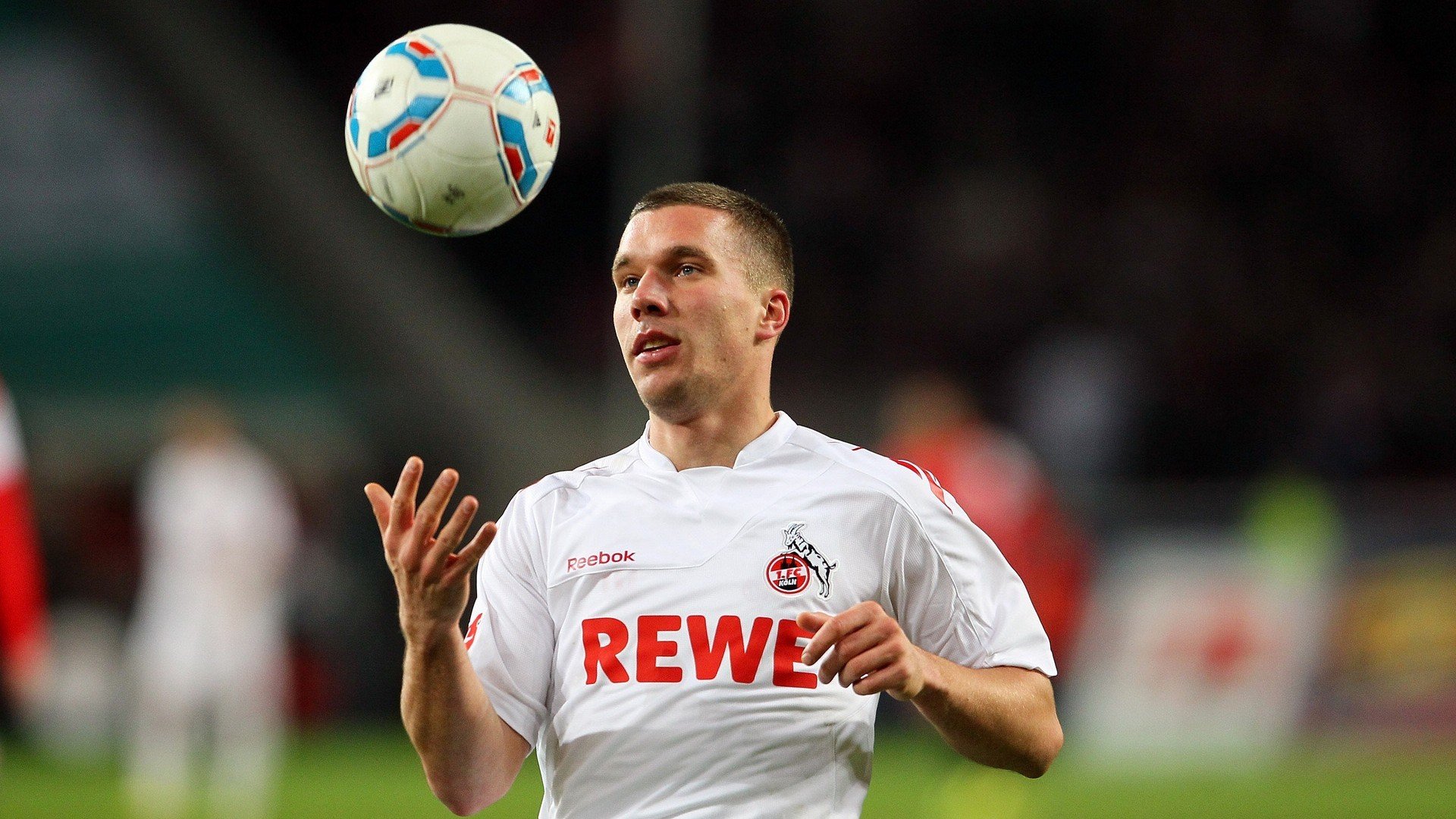 《【未来科技】虚拟现实将如何改变电竞体验?专家深入分析》,未来虚拟现实科技是什么样的