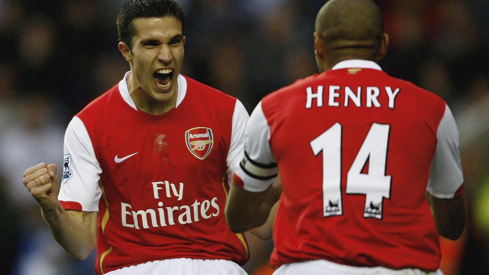 《最具人气战队战绩盘点：他们的荣耀时刻》，战队荣耀历程